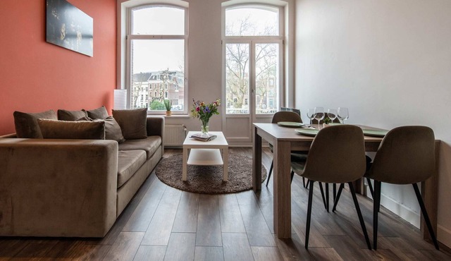 Comfortable central apartment with private balcony in Amsterdam