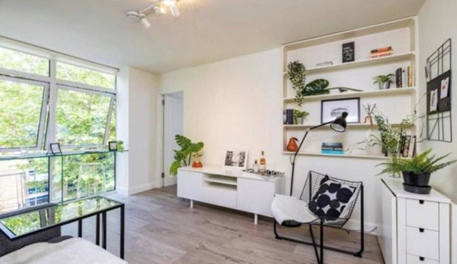 COMFORTABLE ONE BEDROOM APARTMENT IN HEART OF DUBLIN CITY in Dublin