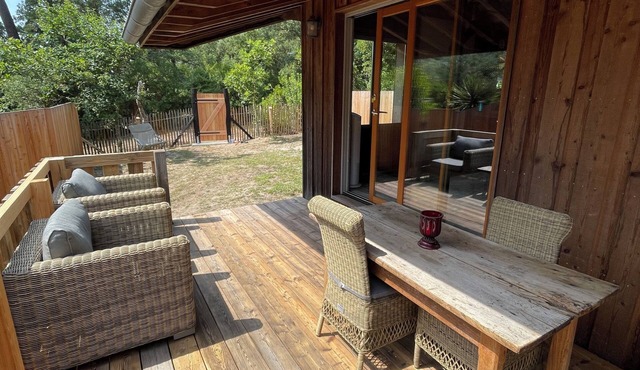 Cosy Forrest Cabin near the Beach in Labenne