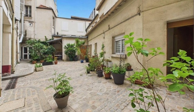 Cosy studio with private courtyard - Saint-Cloud in Saint-Cloud