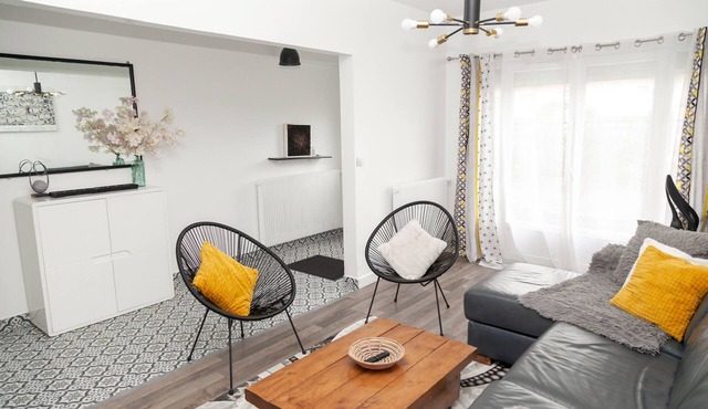 Cosy T2 Gare Entre Paris et Disneyland Familial in Gagny