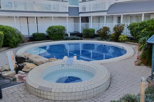 Dalby Manor Motor Inn in Dalby