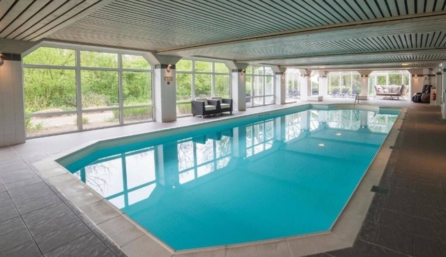 Elegance & Comfort in a Historic Room with Indoor Swimming Pool Access in Ellecom