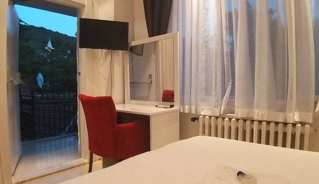 Gorkemli Hotel in Adalar