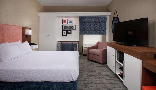 Hampton Inn by Hilton Youngstown-West I-80 in Mineral Ridge