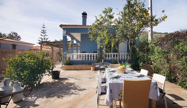 Holiday Home 'Casa Das Buganvilias' with Mountain View, Private Terrace and Wi-Fi in Loulé