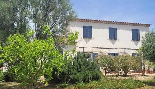 Homerez - Villa in Arles with Private Pool. in Arles