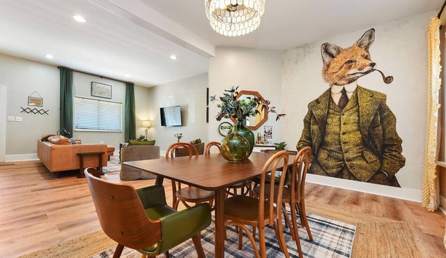 ★ HostWise Stays ★ Foxy home, off-street parking, new remodel! in Pittsburgh