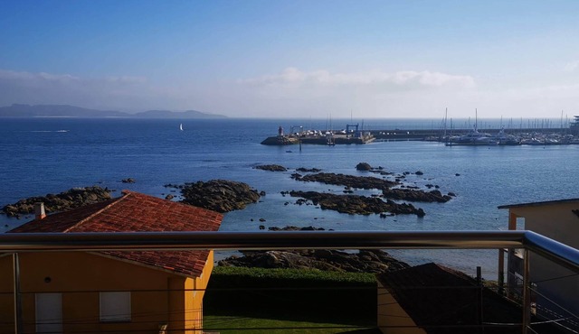 Housing with sea views. in Sanxenxo