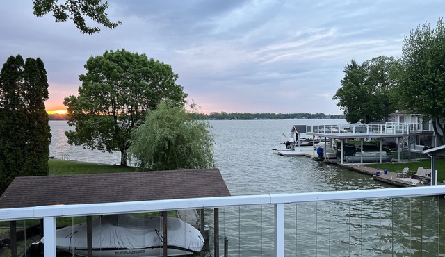 Indian Lake Ohio Lakefront Cottage Dock · Fire Pit · Sleeps 8 in Huntsville