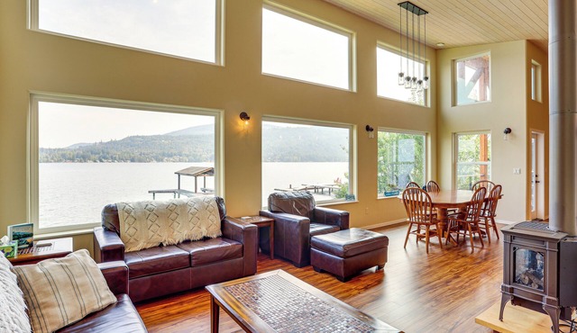 Lake Whatcom House w/Private Hot Tub + Dock in Bellingham