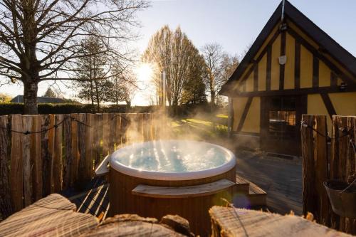 Le Puits Jaune - Gîte Nature et Spa in Saint-Denis-le-Thiboult