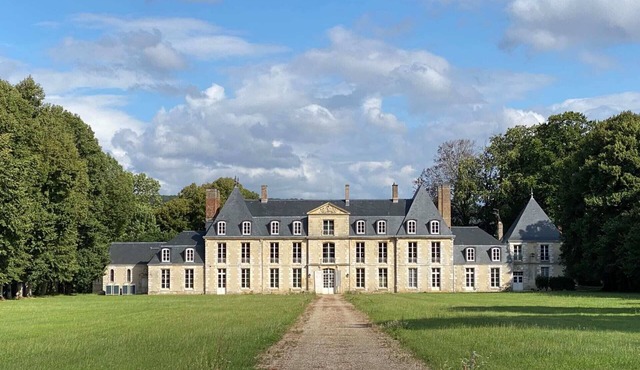 Le Verger - Studio Apartment, Sleeps 15 in Mondeville