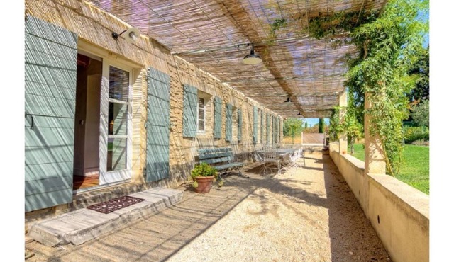 Les Baux de Provence Villa-A palatial 5 bedroom luxury villa awaits you! in Les Baux-de-Provence