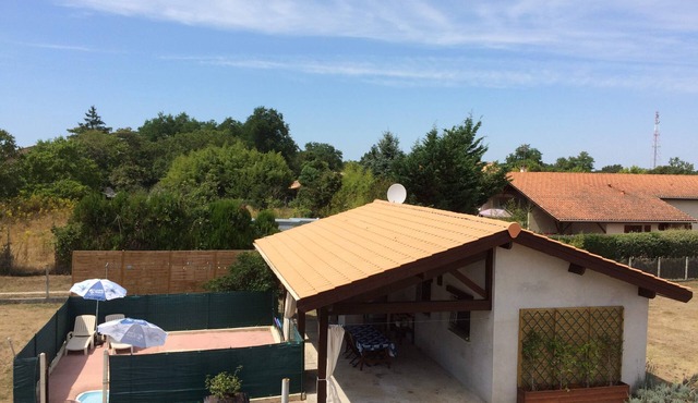 Lighthouse Cottage + Boat Activities, Towed Buoys, Sea Fishing, Wine Tourism in Lesparre-Médoc