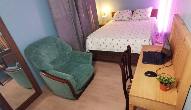 Logerthine Bezons chambre bleu 1 🇫🇷 in Bezons