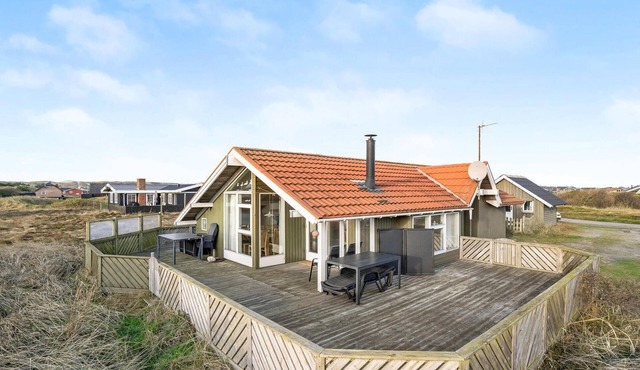 Lovely home in Hvide Sande with sauna in Hvide Sande