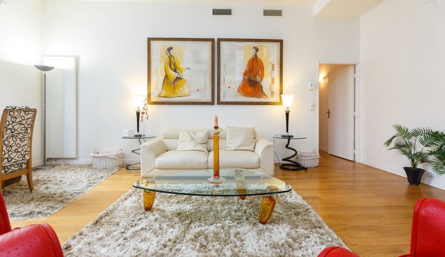 Luxury 3 bedroom Apartment in Paris in Paris