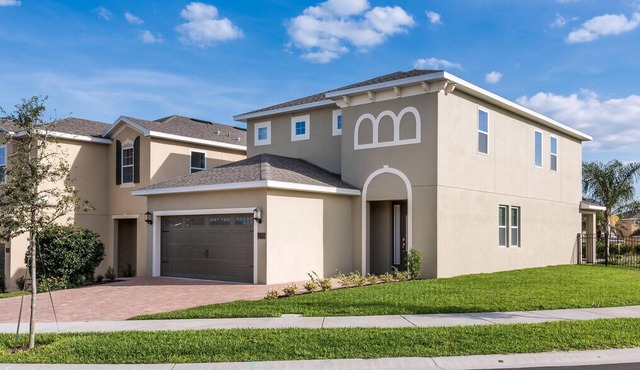 Luxury Home near Disney with Private Pool, Waterpark & Resort Access at Encore. in Reunion