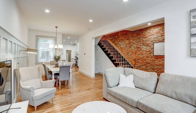 Luxury Manor on Mulberry in the heart of Downtown Lanc in Lancaster