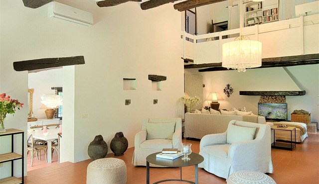 Luxury Villa in Chianti with Winery up to 10pax in Castellina in Chianti