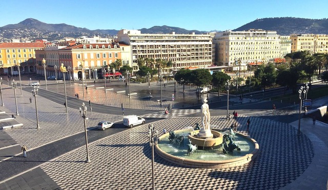Massena Square - In the heart of Nice, the ultimate city centre, new in Nice