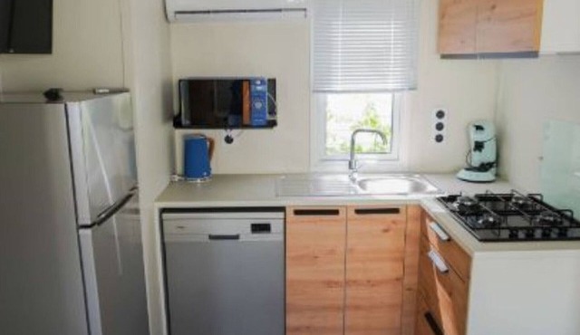 Mobile home with terrace for 6 in Challes-les-Eaux in Challes-les-Eaux