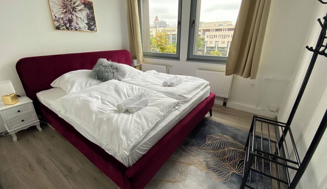 Modern & central in the cityI 8 guests I kitchen I washing machine I balcony in Stuttgart