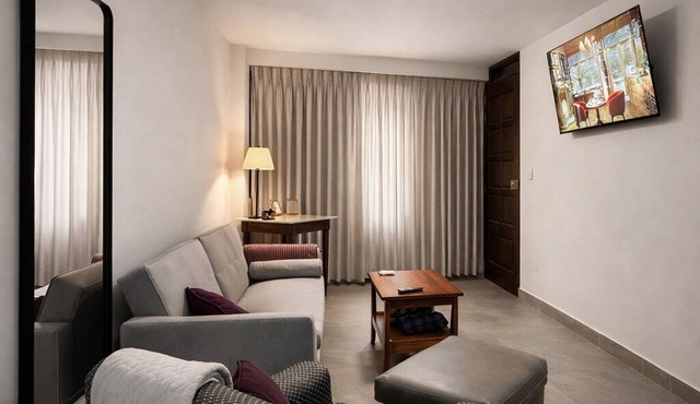 Modern, cozy and private. Brand new apartment 5 minutes from downtown. in Cajamarca