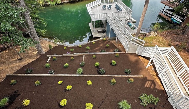 Modern Lake home on a deep water cove! in Huddleston