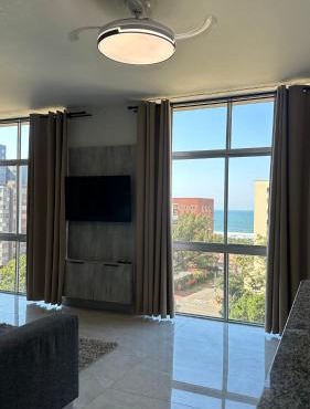 Modern Ocean-View Apartment in Durban