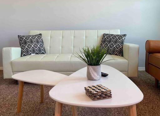 Modern & Recently Renovated Beach house. Sleeps 6 in Brigantine