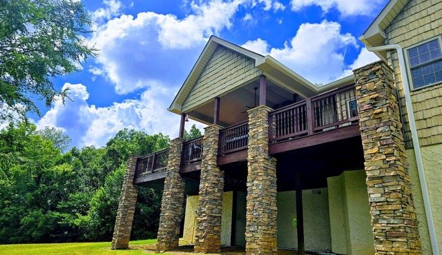 MOUNTAIN CABIN IN EAST TENNESSE in Strawberry Plains