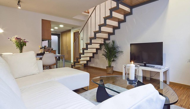My Space Barcelona 5 Apart. near Vall d'Hebron up to 30 people in Barcelona
