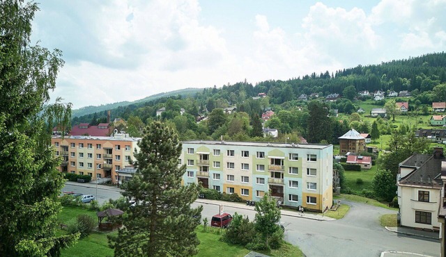 Nice apartment for 6 people with WIFI, TV and balcony in Jablonec Nad Nisou