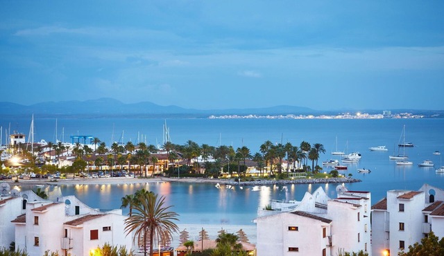 Nice apartment for 4 guests with A/C, WIFI, TV and patio in Alcúdia