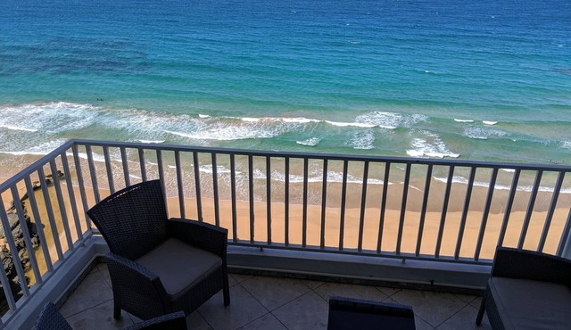 Oceanfront, Hear waves 24/7, 2 bedroom condo w full kitchen, Prime location in Luquillo
