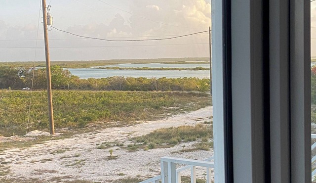 One bedroom Beach Retreat Rolleville, Exuma in Exuma