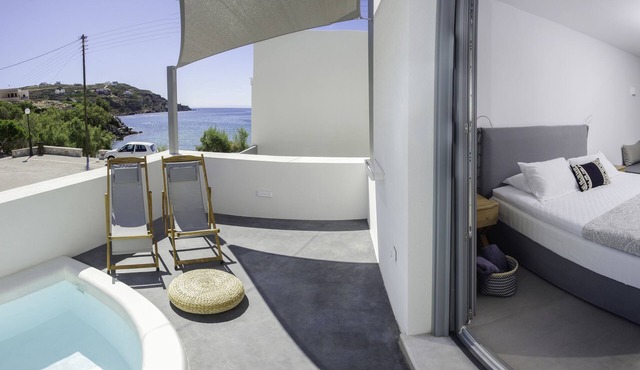 Oro Suites in Syros