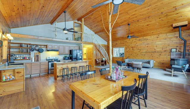 Oswegatchie River Cabin w/Kayaks + Fire Pit! in Oswegatchie