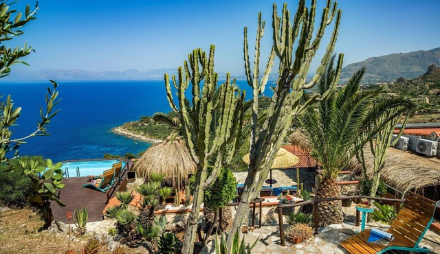 *PALMA DELLO ZINGARO* SPECTACULAR VIEW *SPA* *HEATED POOL* in Scopello