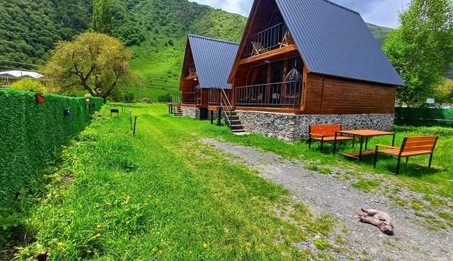 Panorama cottages in Sno in Stepantsminda