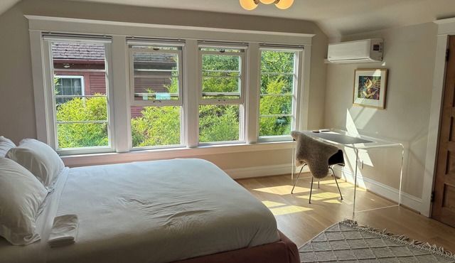 Parisian 1-bedroom apartment in the heart of NE Portland/Historic Irvington in Portland