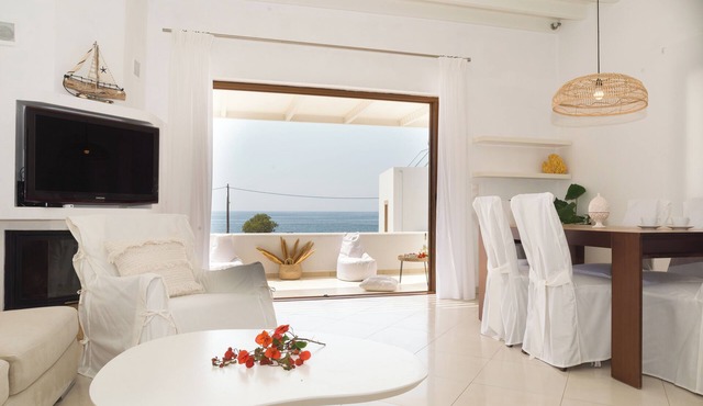 Patmos Sunshine Houses | 5-Min Walk to Skala Square in Patmos