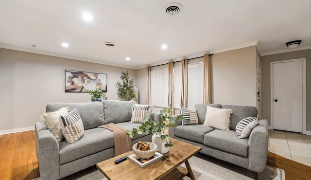 Peaceful- Home in Tinley Park in Tinley Park