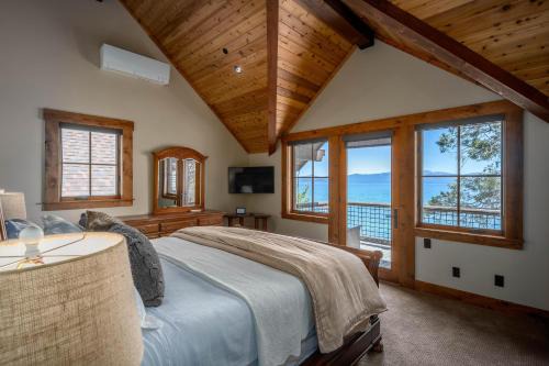Peaceful Waters By Hauserman Rentals in Tahoma