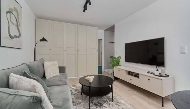 Practical Studio | Workspace | Free Parking in Wroclaw