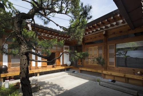 Renewal Open! Entire Place, Traditional Stay Xiwoo , 時雨 시우 한옥독채 in Seoul