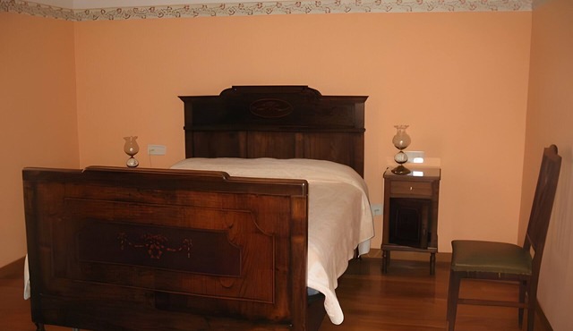 Room 'Hórreo' with Mountain View, Shared Terrace and Wi-Fi in Miño