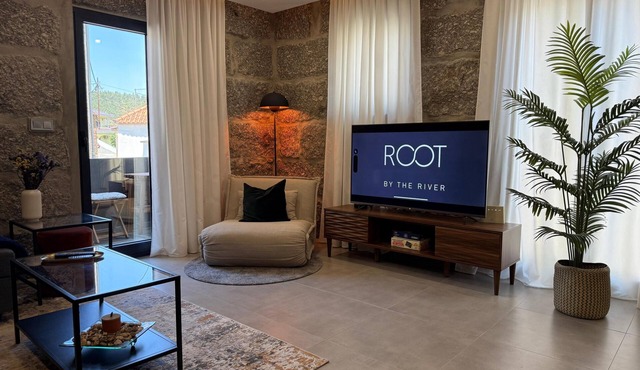 ROOT by the River | Villa with Douro River View, Next to Choupal River Beach! in Pedorido
